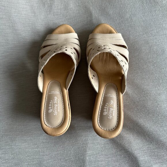 LIKE NEW Spring Step Melancholy Sandals in Biege - Picture 5 of 8